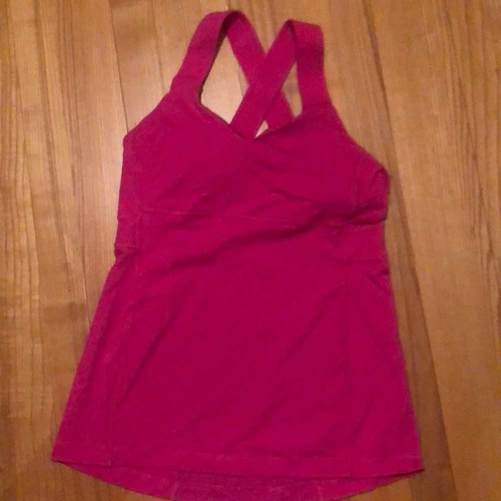 Lululemon top